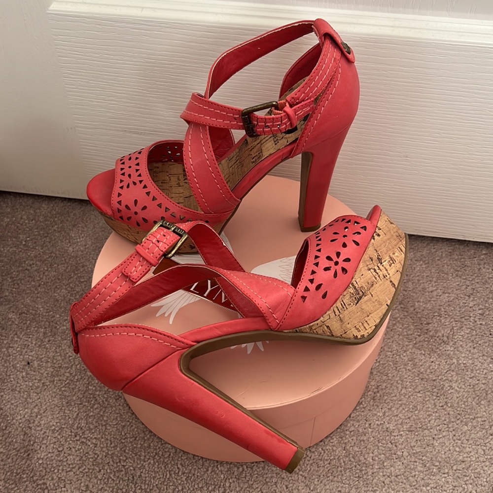 Guess heels